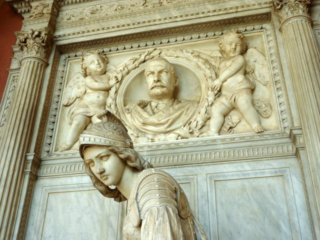Tomba di Pietro Magenta 