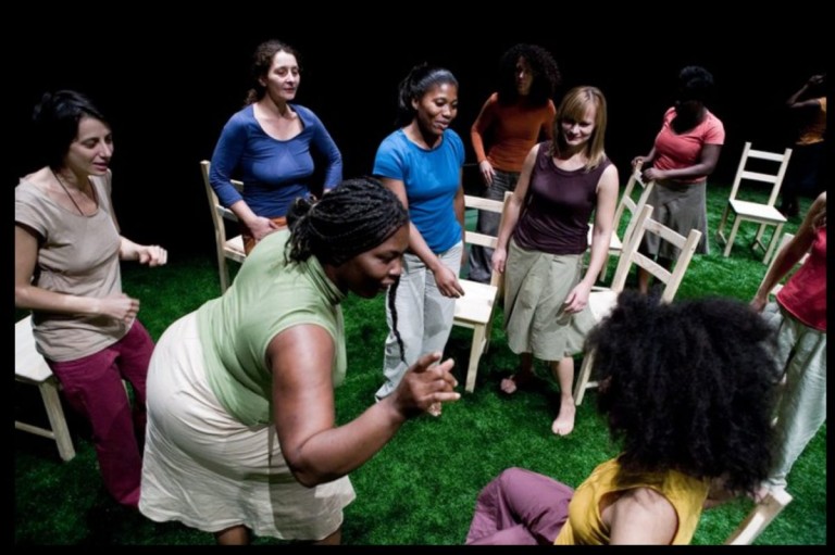 chemin-des-femmes.jpg