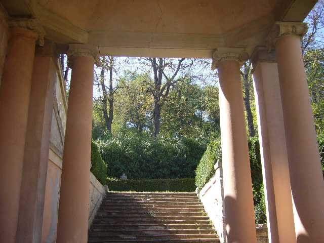 Villa Spada - Edicola del giardino - particolare