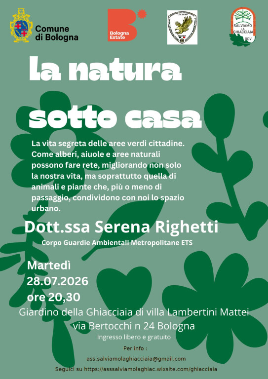 copertina di La natura sotto casa . La vita segreta delle aree verdi cittadine