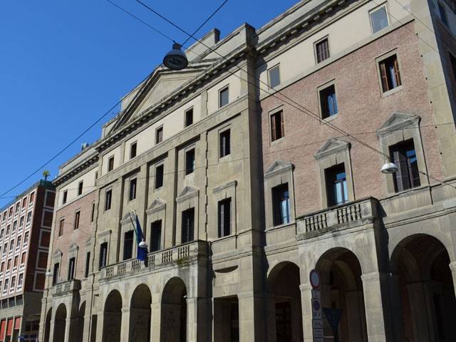 Il Palazzo della Questura - piazza Galileo (BO)