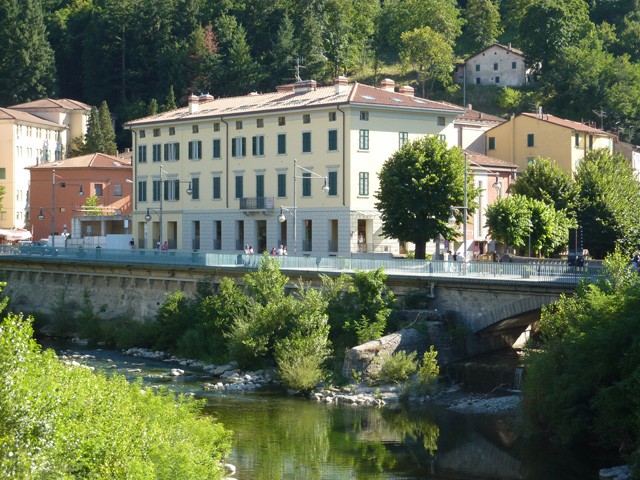 L'albergo di Porretta in cui il re venne ospitato per l'inaugurazione della ferrovia Porrettana