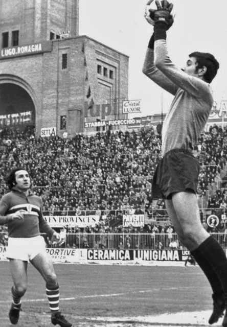 Sergio Buso in azione al Bologna nel 1974
