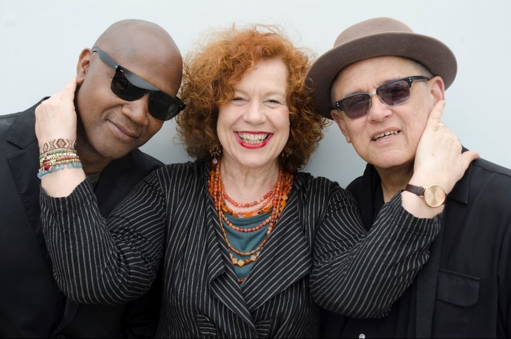 copertina di Sarah Jane Morris Trio