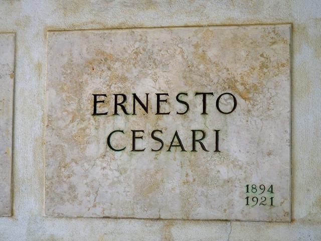 Tomba di Ernesto Cesari nel sacrario dei caduti fascisti - Cimitero della Certosa (BO)