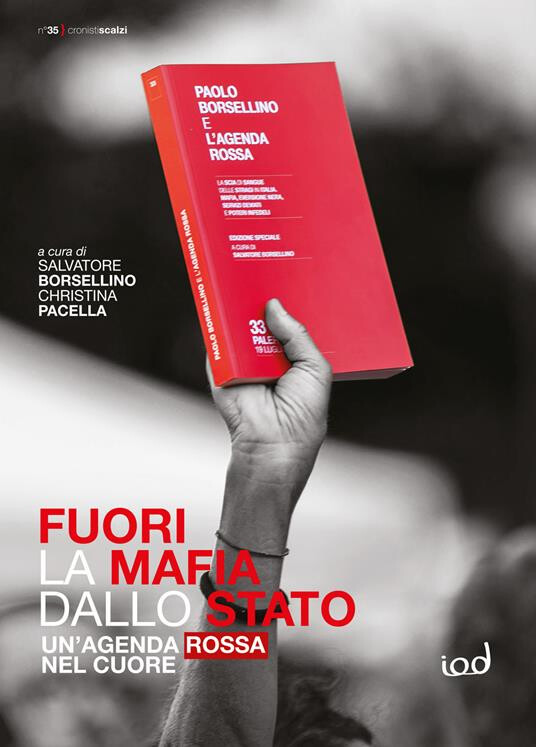 copertina di Fuori la mafia dallo Stato. Un'agenda rossa nel cuore