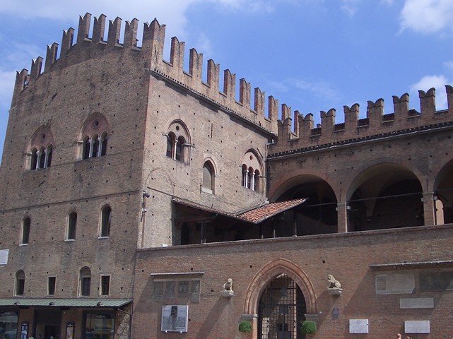 Palazzo Re Enzo (BO)
