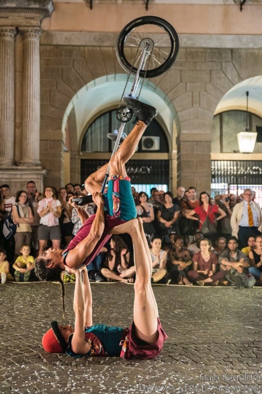 copertina di Cometa Circus – Cometa