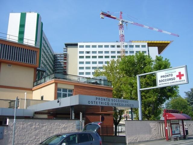 La torre dell'Edificio D dell'Ospedale Maggiore (BO) in costruzione 