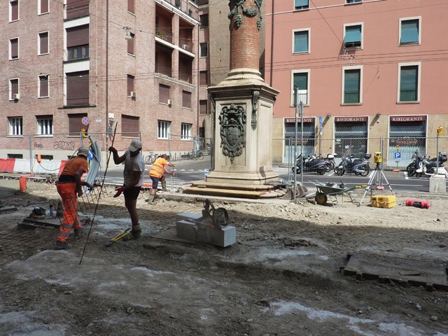 Lavori in corso in piazza Malpighi - estate 2016