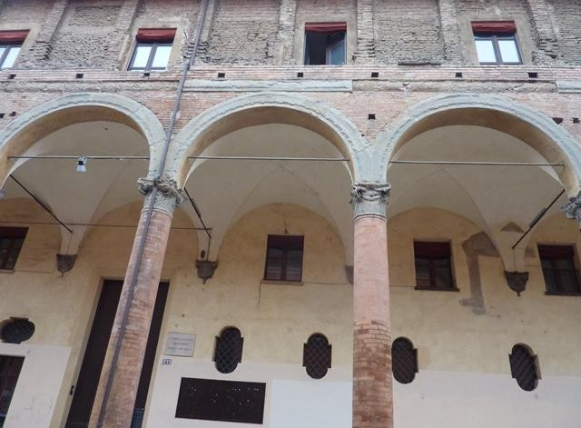 L'antico Ospedale dei Bastardini in via D'Azeglio (BO)