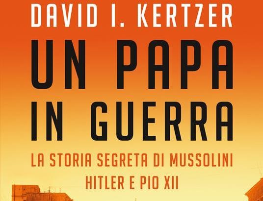 copertina di Un papa in guerra