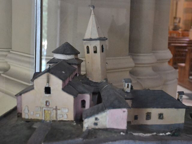 Modellino della pieve di Lizzano nel 1900