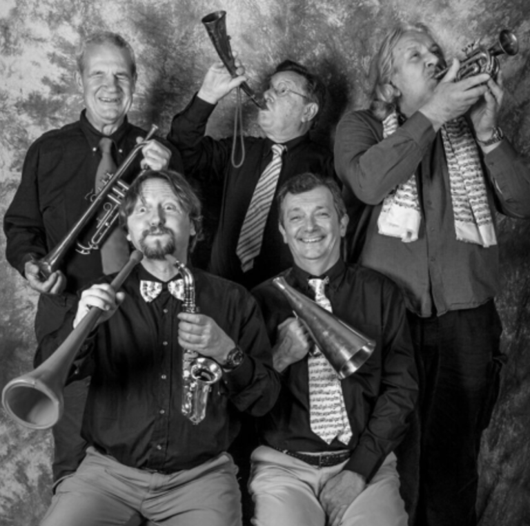 copertina di SE NON LE CANTIAMO NOI… CHI VLÎV MÂI CH’A I CANTA?