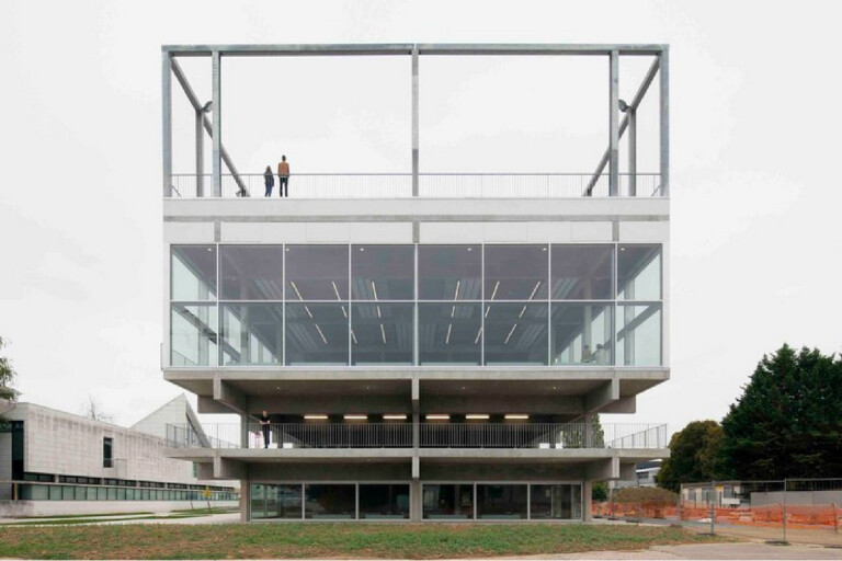 copertina di Talk 04  Regulations / Architecture and Efficiency