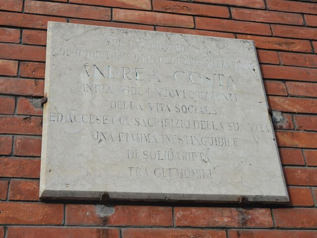 Monumento a Andrea Costa