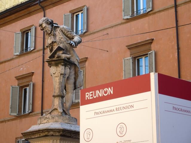 Reunion in Piazza Galvani