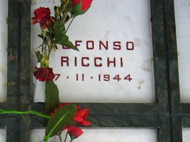 Tomba di Alfonso Ricchi (Sergio) caduto a Porta Lame - Sacrario dei partigiani alla Certosa (BO)