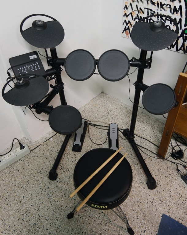 immagine di Yamaha DTX400K Drums