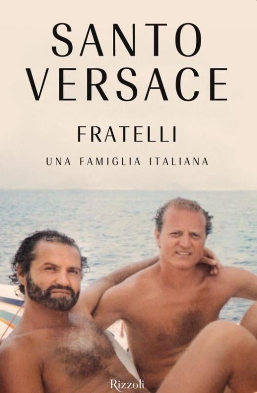copertina di SOSTITUITO | Santo Versace - Fratelli. Una famiglia italiana