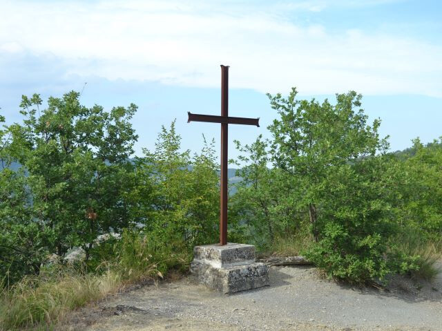 Croce sul crinale appenninico