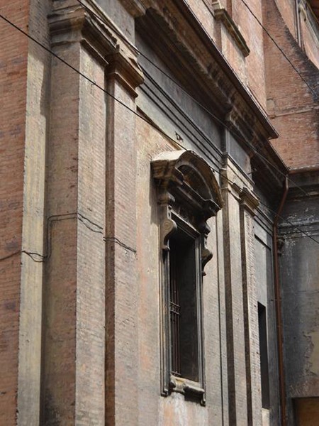 Ex chiesa di San Barbaziano - fianco sud - particolare