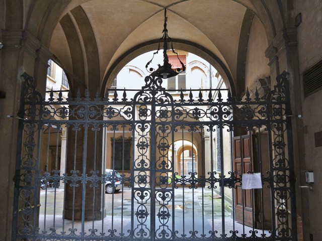 Palazzo Dall'Armi poi Marescalchi - ingresso