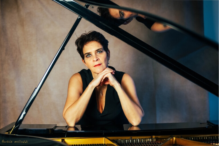 immagine di Note femminili per viola e pianoforte