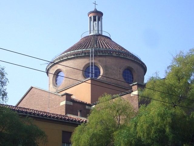 La cupola del Santuario della Madonna del Soccorso (BO)