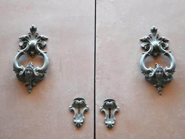 Palazzo Dondini - portale - particolare