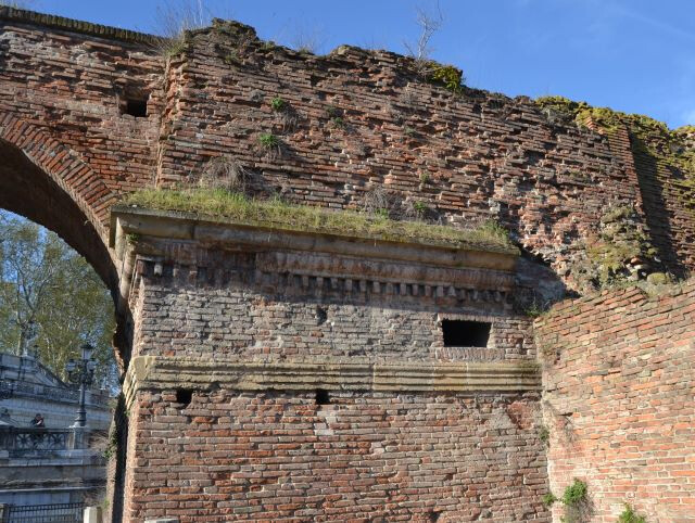 Resti della Rocca di Galliera