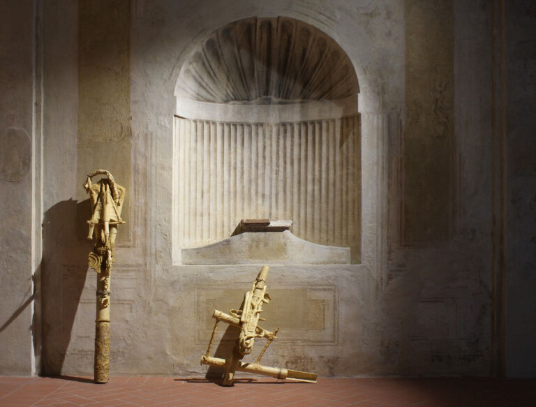 Installation view, Cristiano Zanini, Il peso di una corda, Paravento, 2024, Villa Davia