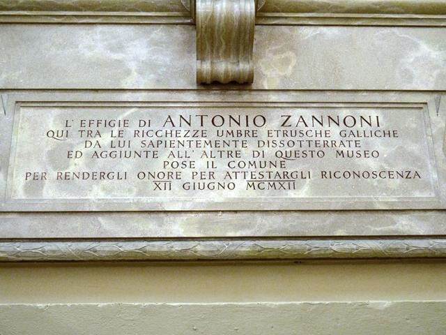 Lapide dedicatoria ad Antonio Zannoni 