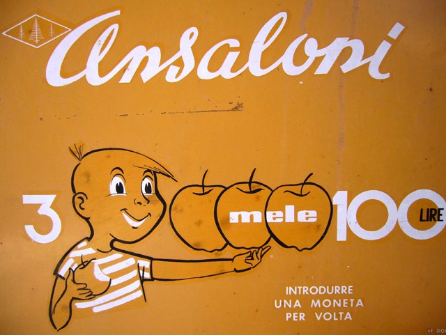 Distributore Frutta Box - part. - Museo Mamoriale della Libertà Ansaloni - San Lazzaro di Savena (BO)