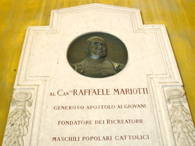 Tomba di Raffaele Mariotti 