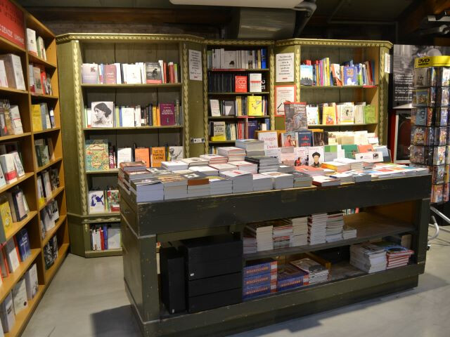 Ricostruzione della Libreria Palmaverde di Roversi