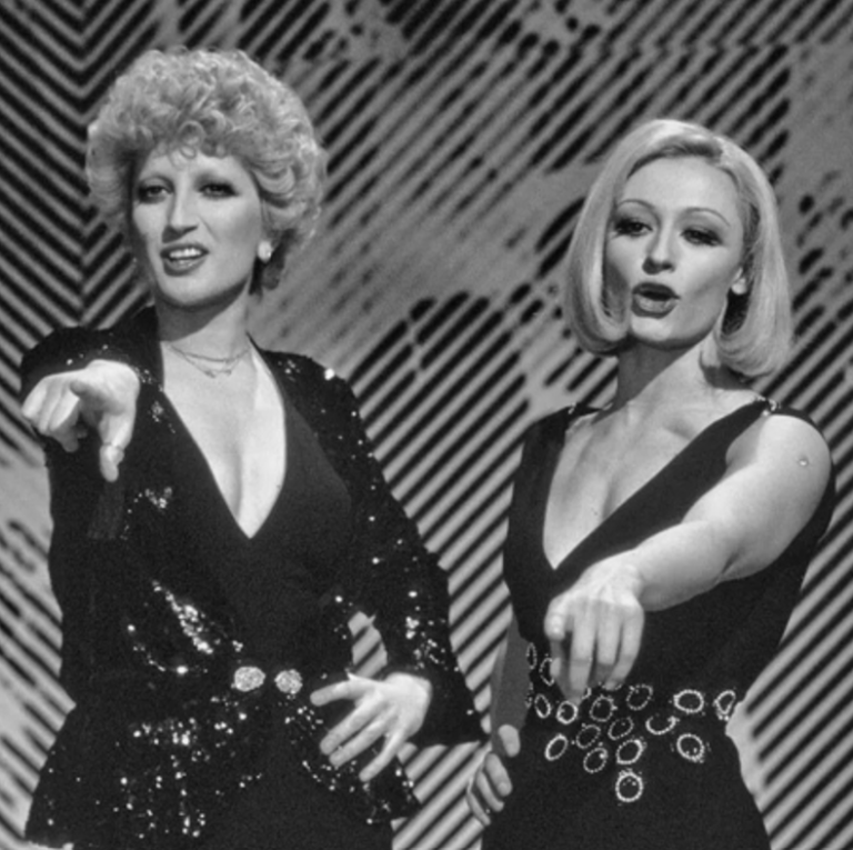 cover of LE MILLE LUCI DI MINA & CARRÀ