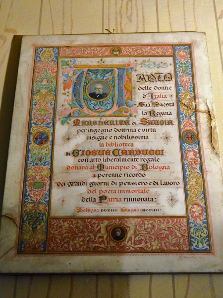 Pergamena che ricorda la donazione della biblioteca di Carducci al Municipio di Bologna 
