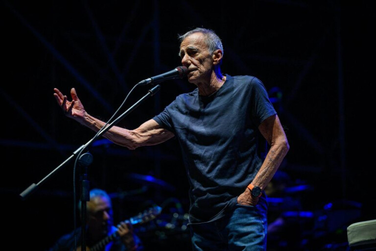 image of Roberto Vecchioni | Tra il silenzio e il tuono tour