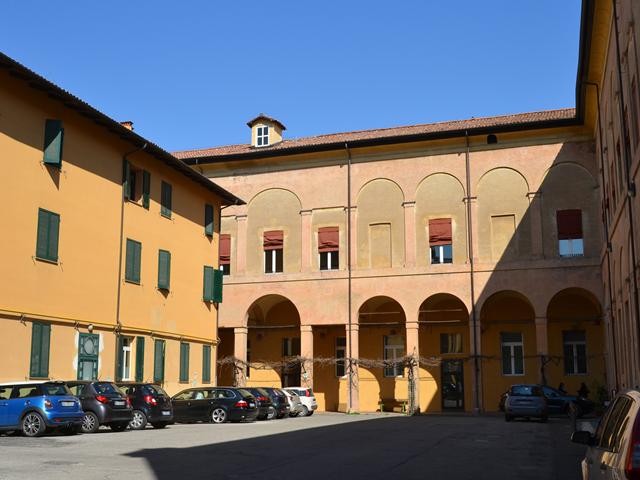 Ex conservatorio di Santa Croce - via Paglietta (BO)