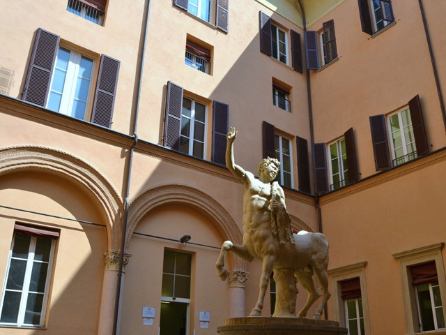 Palazzo Legnani Pizzardi 