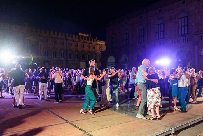 immagine di Festa danzante di chiusura