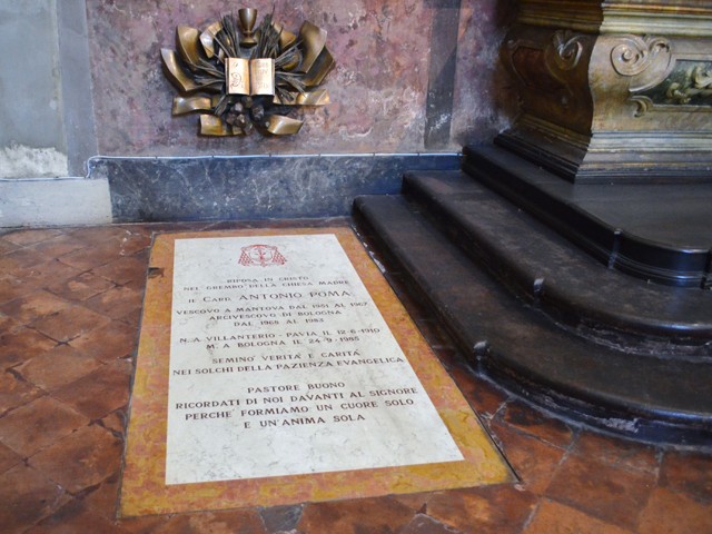 Tomba del card. Poma nella cattedrale di S. Pietro (BO)