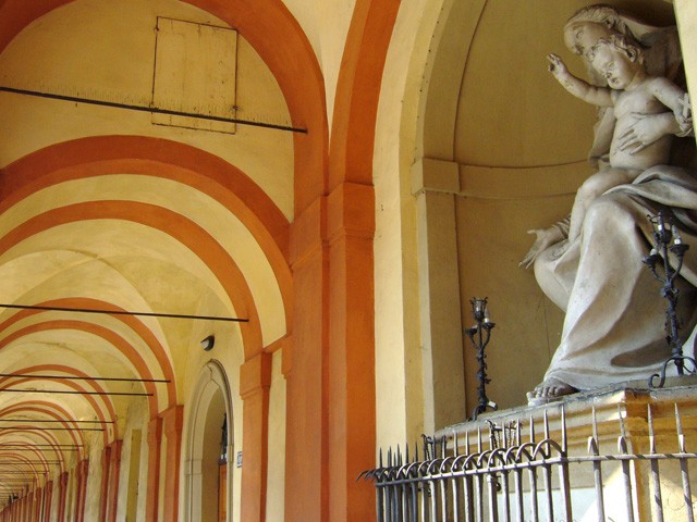 Portico di San Luca - la Madonna Grassa