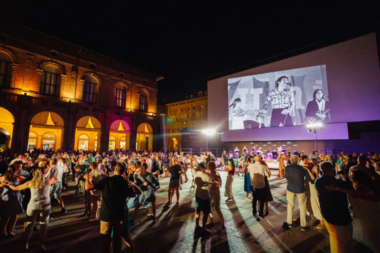 copertina di Filuzzi in Piazza