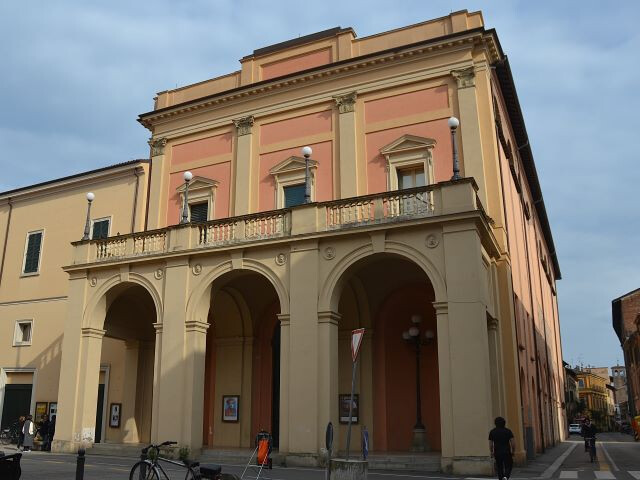 Teatro comunale "Ebe Stignani"