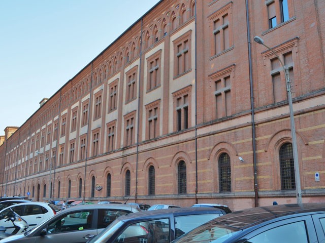 L'imponente fabbricato dell'Istituto Salesiani di Bologna