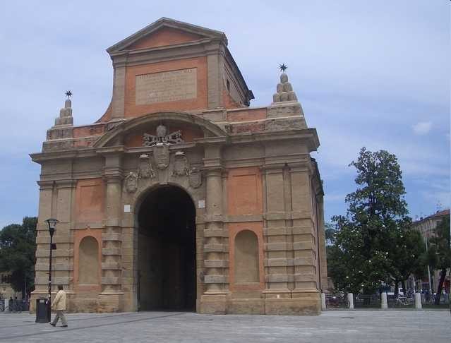 Porta Galliera - lato sud