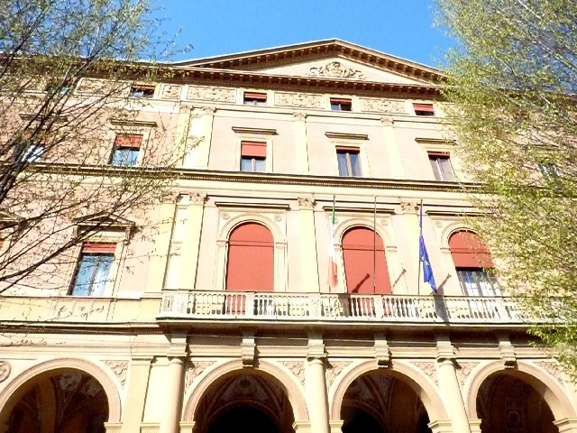 Il palazzo della Banca d'Italia in piazza Cavour 