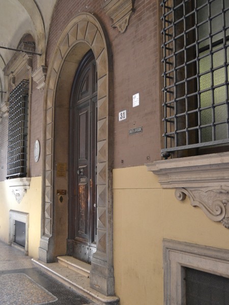 Palazzo Poggi - via Zamboni n. 31 - ingresso
